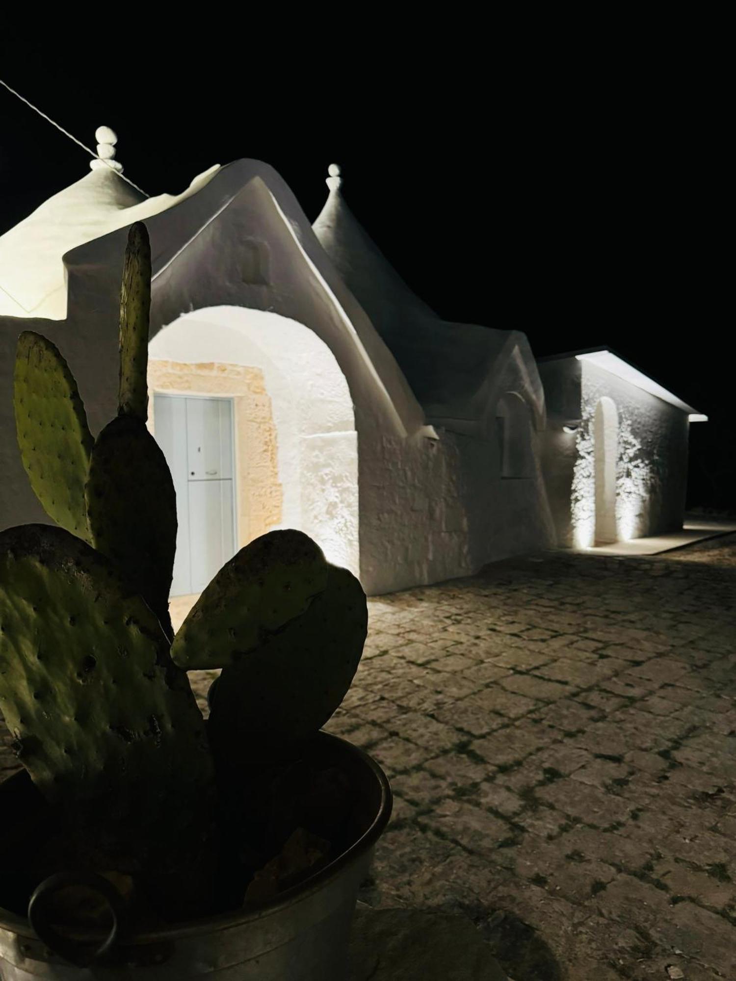 בית הארחה Trulli In Contrada - מונופולי מראה חיצוני תמונה