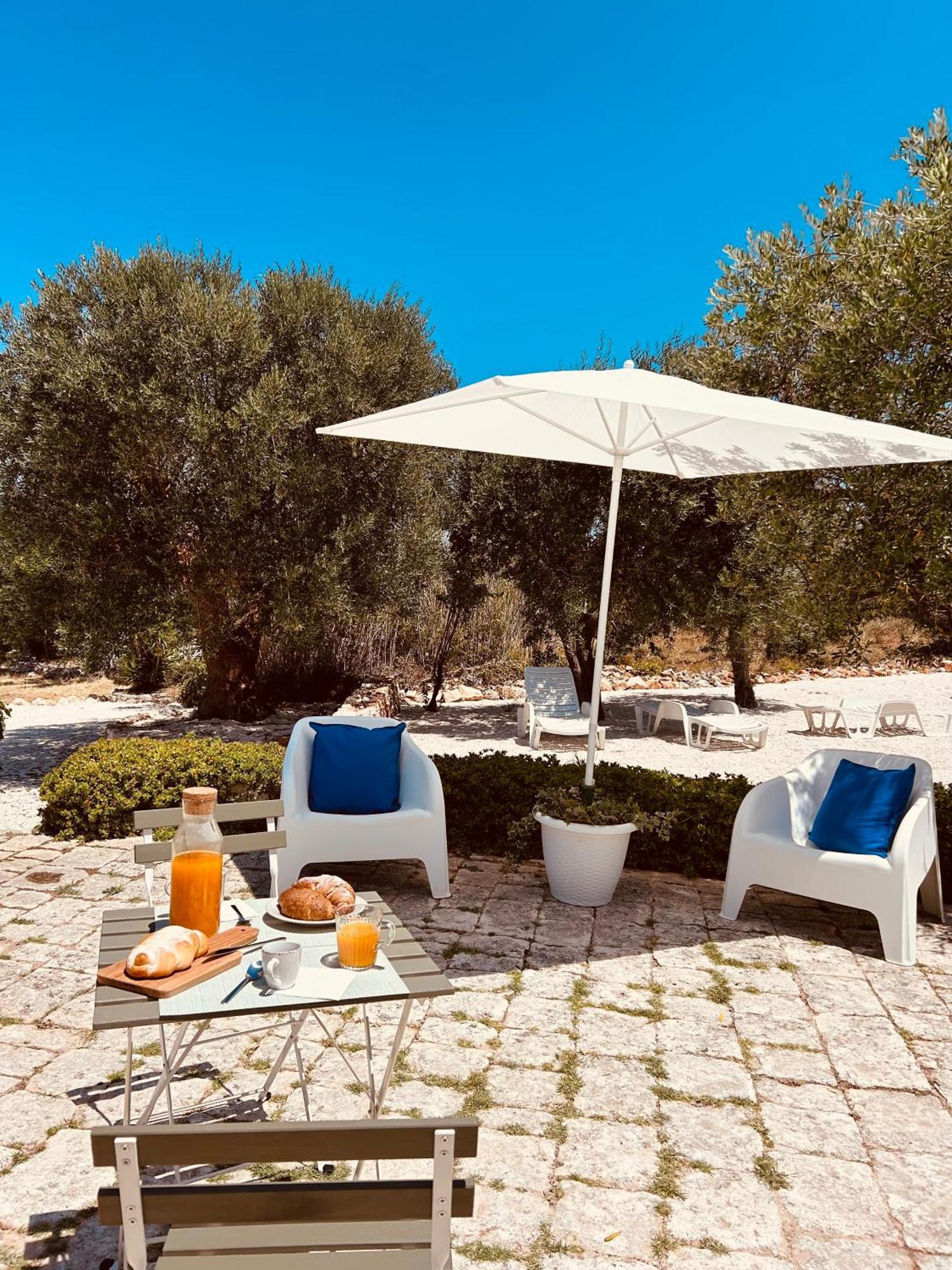 בית הארחה Trulli In Contrada - מונופולי מראה חיצוני תמונה