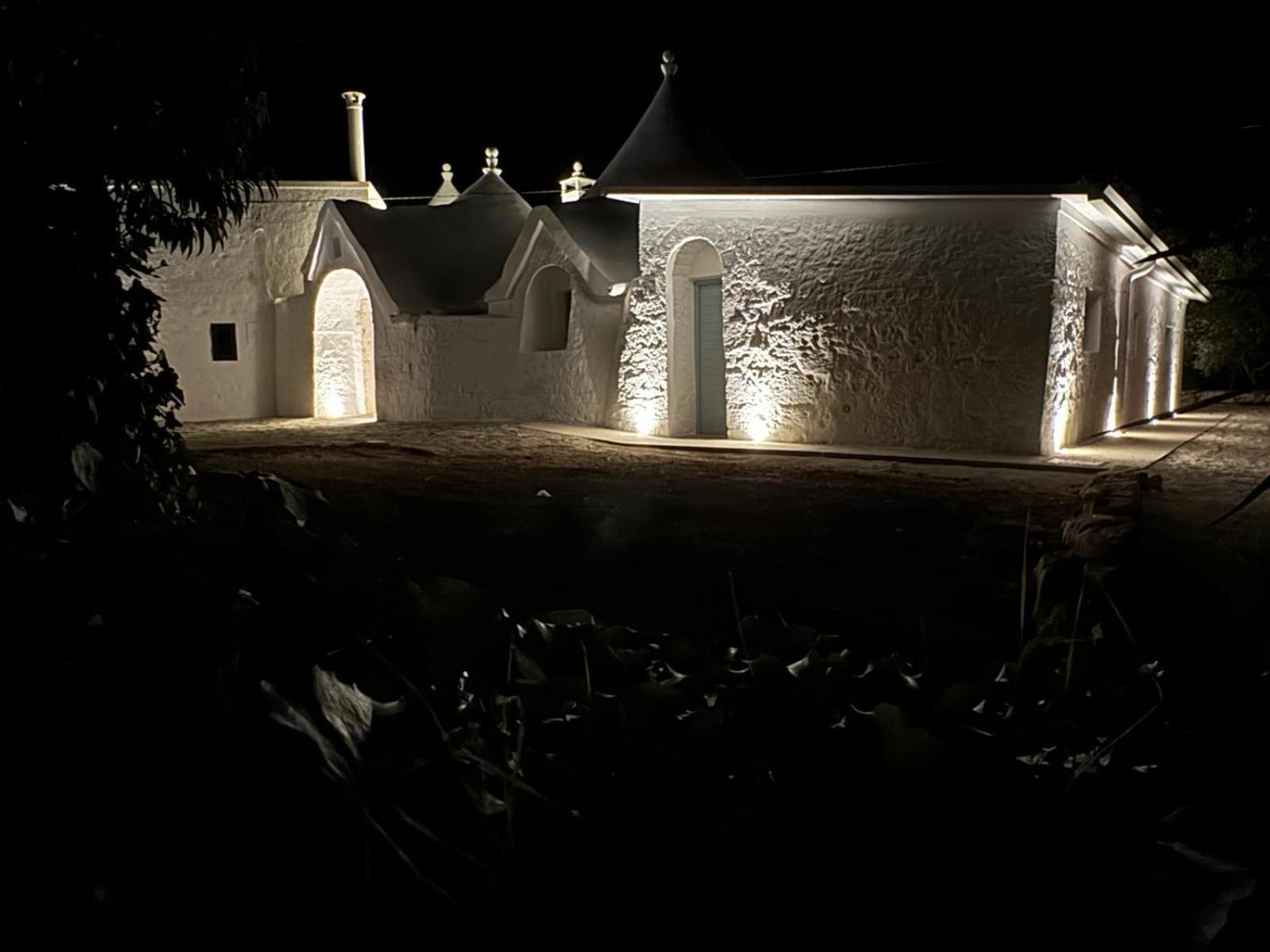 בית הארחה Trulli In Contrada - מונופולי מראה חיצוני תמונה