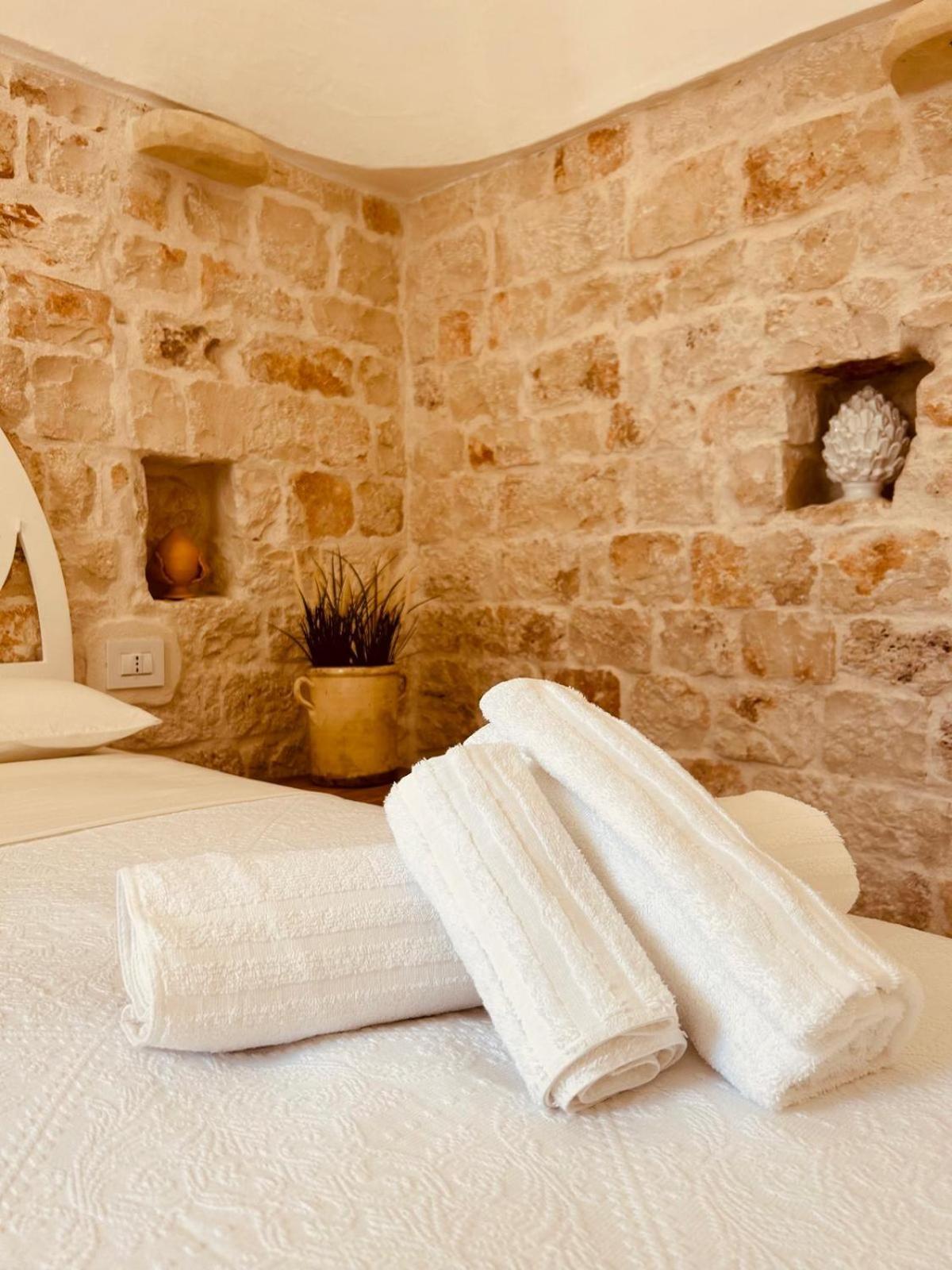 בית הארחה Trulli In Contrada - מונופולי מראה חיצוני תמונה
